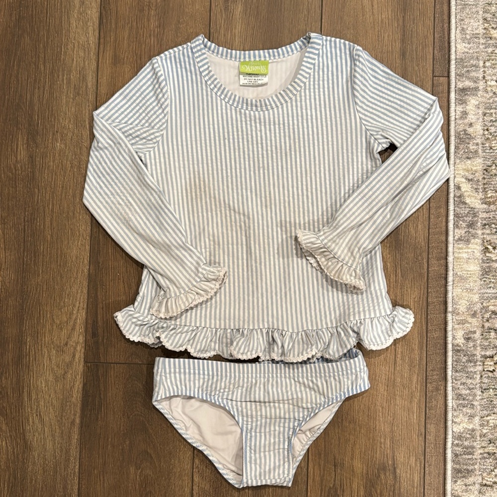 Girls Seersucker Two Piece Rash Guard Set GUC